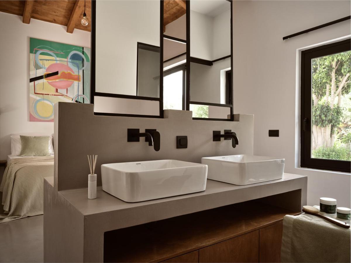 Yliessa - Luxury Pool Surrounded By Nature Vila